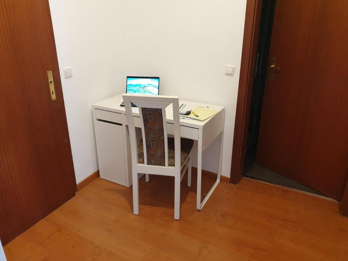 Andinas Ferienwohnung in ruhiger Lage direkt am Wald Wilnsdorf Exterior foto